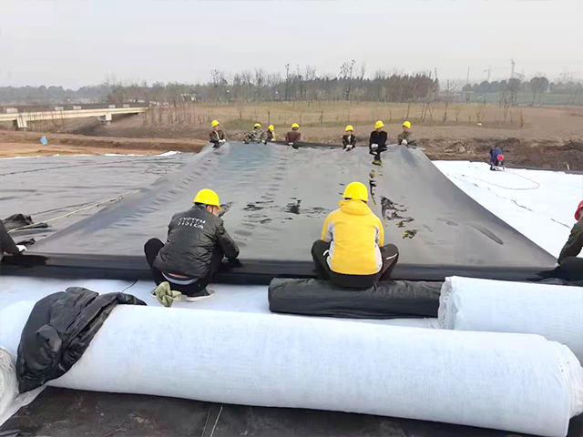 尾礦庫鋪設(shè)防滲土工膜須專注細(xì)節(jié)。