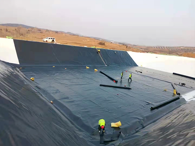 綠化工程建設(shè)可采用防滲土工膜鋪設(shè) 綠化工程建設(shè)可采用防滲土工膜鋪設(shè)