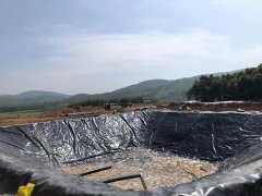 為何可以生產(chǎn)多種顏色的防滲土工膜？