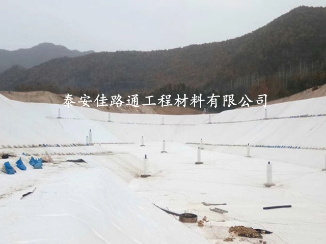 長(zhǎng)絲土工布在市政工程項(xiàng)目發(fā)揮其特性 長(zhǎng)絲土工布在市政工程項(xiàng)目發(fā)揮其特性