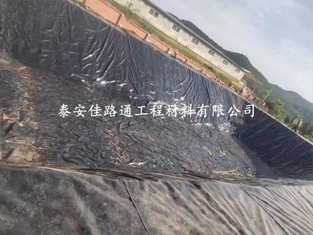 魚塘養(yǎng)殖防滲土工膜鋪設會實現(xiàn)怎樣效果？