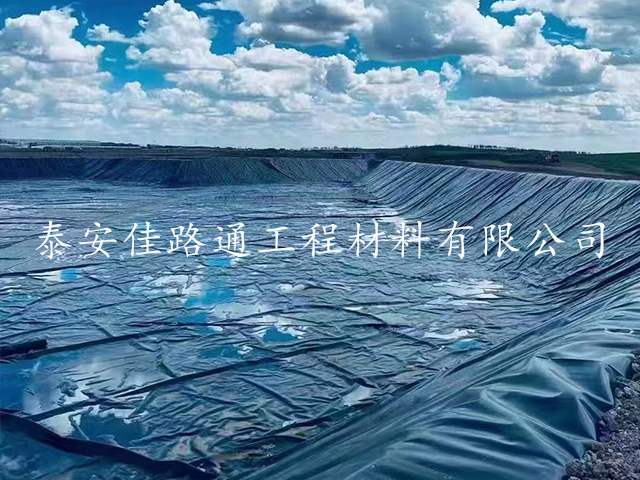 垃圾填埋場(chǎng)為何一定要用土工膜鋪設(shè)？