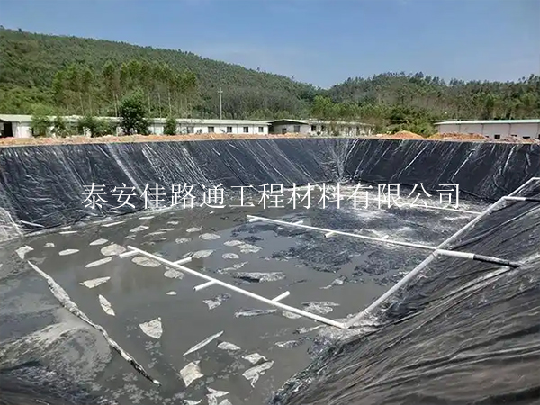 溫度控制在污水處理防滲膜鋪設(shè)中的重要性 溫度控制在污水處理防滲膜鋪設(shè)中的重要性