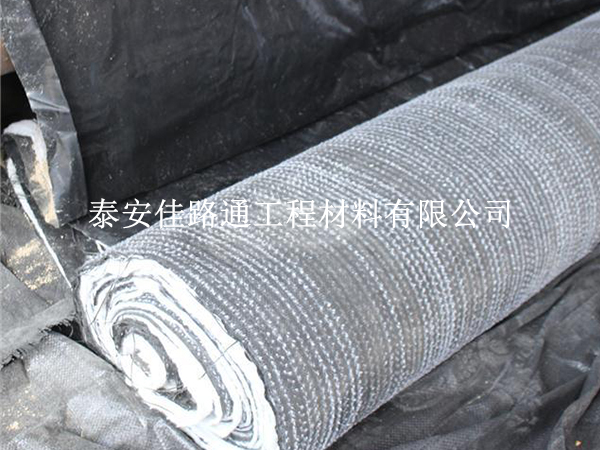 膨潤土防水毯在氧化塘焊接中的創(chuàng)新技巧 膨潤土防水毯在氧化塘焊接中的創(chuàng)新技巧