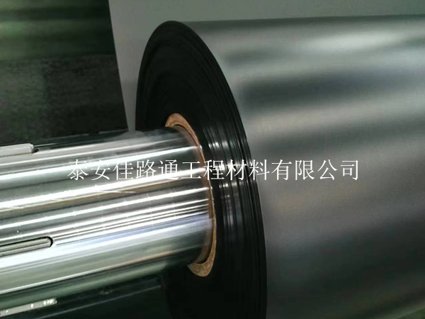 污水處理防滲膜：卓越穩(wěn)定性，守護(hù)綠水青山