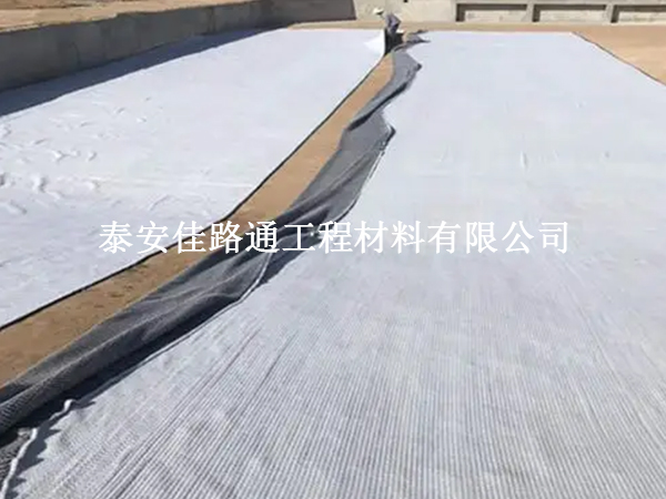 膨潤土防水毯施工注意事項：細(xì)致入微，確保無憂