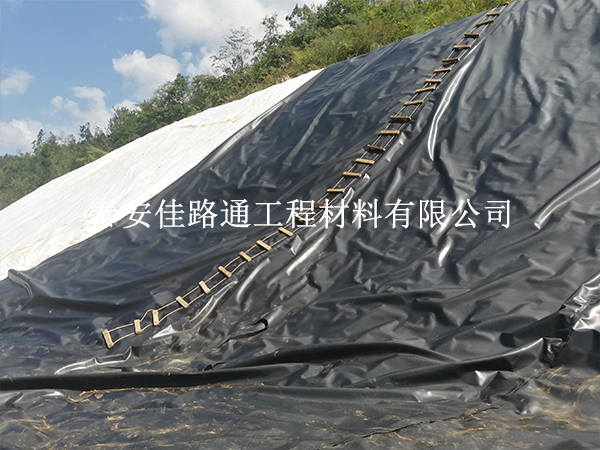 污水處理防滲膜施工技巧:打造高效環(huán)保的地下防線 污水處理防滲膜施工技巧:打造高效環(huán)保的地下防線