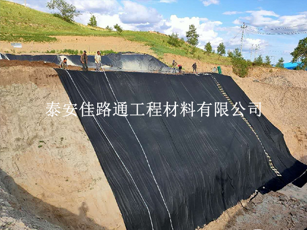 蓄水池防滲膜破損不用慌？這些修復(fù)技巧超實(shí)用